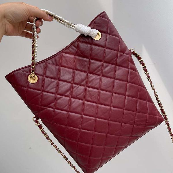 fashion luxurys designer bags metal chain gold silver women handbag genuine leather bag small fragrance style diamond chain pearl shopping b
fashion luxurys designer bags metal chain gold silver women handbag genuine leather bag small fragrance style diamond chain pearl shopping b