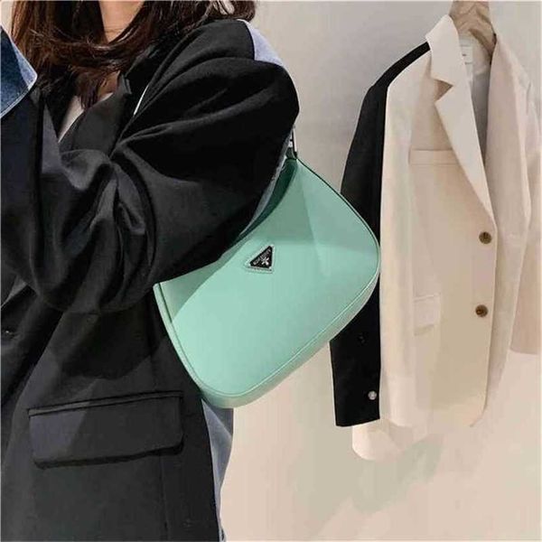 22% off handbag 2023 new bag trend personalized out the street products solid color small round spring simple
22% off handbag 2023 new bag trend personalized out the street products solid color small round spring simple