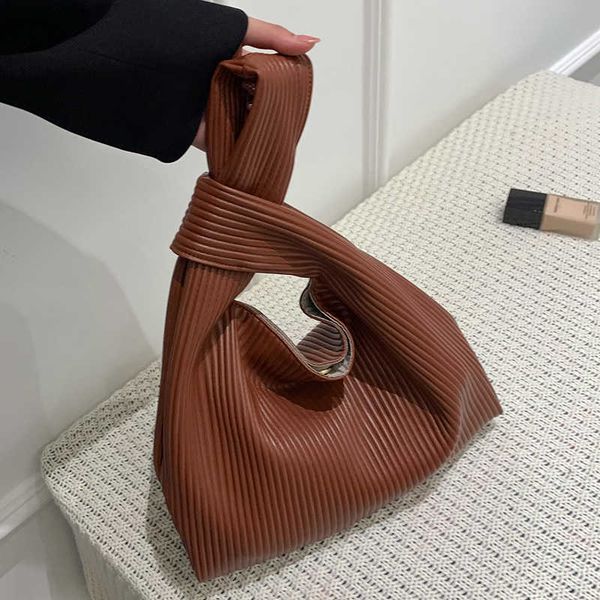 hbp pleated korea style tote large capacity handbag 2023 pu leather women's designer luxury brand big bucket shoulder bags
hbp pleated korea style tote large capacity handbag 2023 pu leather women's designer luxury brand big bucket shoulder bags