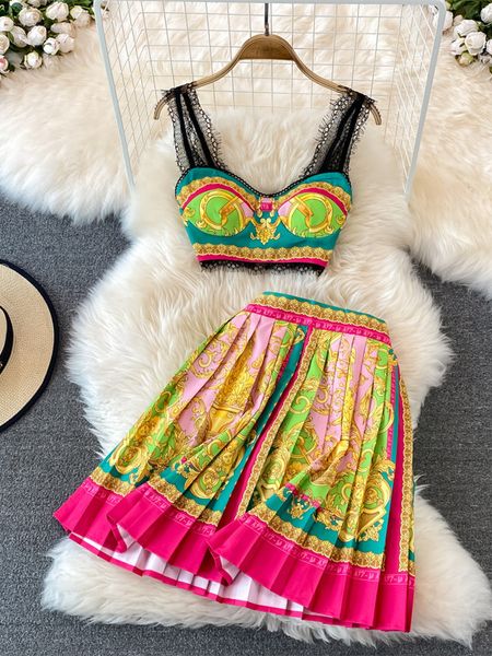 two piece dress summer fashion sets womens sleeveless cup padded lace stitching crop retro print mini pleated skirts suit 230209, White
two piece dress summer fashion sets womens sleeveless cup padded lace stitching crop retro print mini pleated skirts suit 230209, White