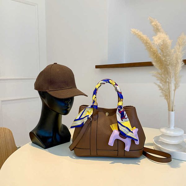 herme garden party bags online storewomen's bag 2023 new fashion garden large capacity portable commuting bucket texture single shoulde
herme garden party bags online storewomen's bag 2023 new fashion garden large capacity portable commuting bucket texture single shoulde