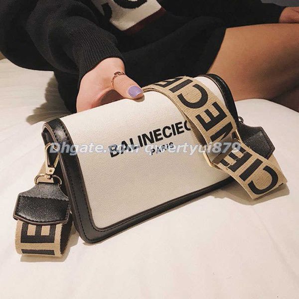 totes pu leather chain shoulder crossbody square bags for women letter women's designer wide strap handbag trend female armpit bag 0210
totes pu leather chain shoulder crossbody square bags for women letter women's designer wide strap handbag trend female armpit bag 0210