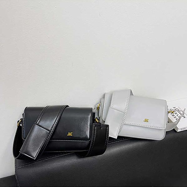 crossbodys bags designer handbags women wide shoulder bag fashion versatile leather white pink square messengers bags cross body purse 23021
crossbodys bags designer handbags women wide shoulder bag fashion versatile leather white pink square messengers bags cross body purse 23021