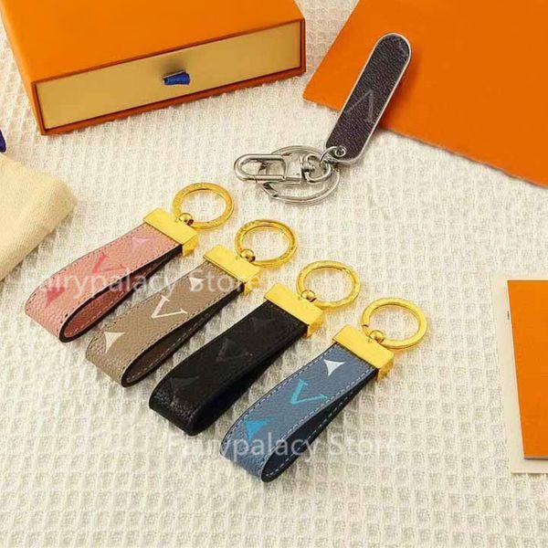 high-quality keychain brand classic flower designer mens luxury car keyring womens fibbia keychains handmade fashion keychain bags pendant, Silver
high-quality keychain brand classic flower designer mens luxury car keyring womens fibbia keychains handmade fashion keychain bags pendant, Silver