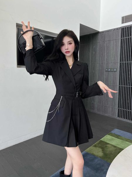 brand casual autumn and winter new classic triangle standard belt buckle chain fashion suit dress, Black;gray
brand casual autumn and winter new classic triangle standard belt buckle chain fashion suit dress, Black;gray