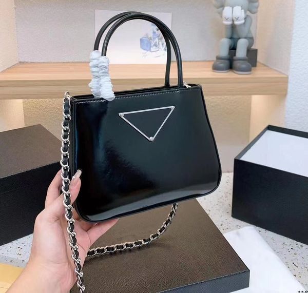 classic shell bag crossbody tote triangular bags women handbag shoulder bag purse genuine leather double zipper detachable
classic shell bag crossbody tote triangular bags women handbag shoulder bag purse genuine leather double zipper detachable