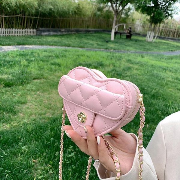 shoulder bags women heart-shaped mini crossbody bag luxury designer diamond embroidery messenger simple chain handbags
shoulder bags women heart-shaped mini crossbody bag luxury designer diamond embroidery messenger simple chain handbags