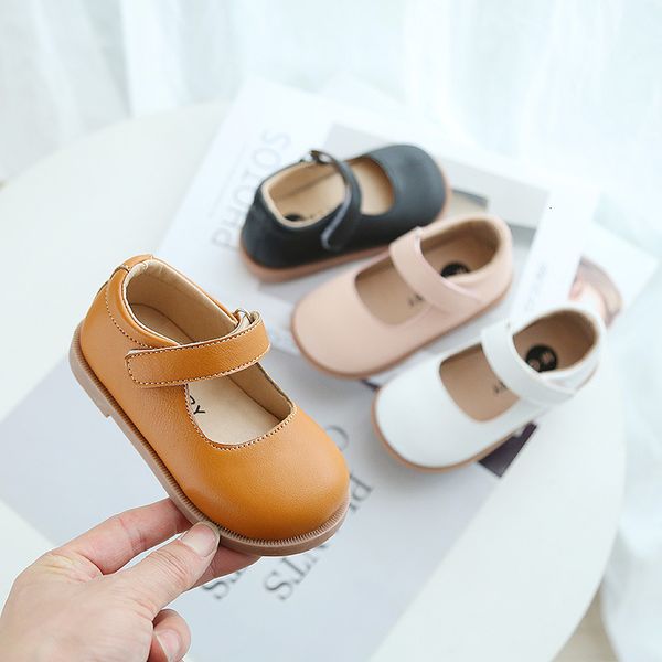 first walkers kids shoes for girl autumn bow princess leather shoes solid color little girl shoes flat heels toddler sneakers smg211 230210
first walkers kids shoes for girl autumn bow princess leather shoes solid color little girl shoes flat heels toddler sneakers smg211 230210