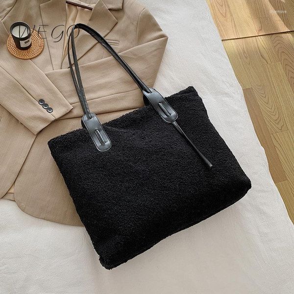 shoulder bags portable tote hbag women's version of chic plush hand bag leisure winter
shoulder bags portable tote hbag women's version of chic plush hand bag leisure winter