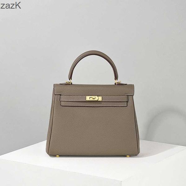 bags cow herm es handbags messenger 2023 lychee shoulder bag designer leather kellies women's portable zcn6
bags cow herm es handbags messenger 2023 lychee shoulder bag designer leather kellies women's portable zcn6