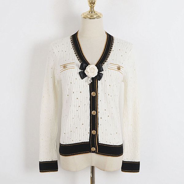 206 2022 runway spring summer women sweater black white brand same style sweater long sleeve v neck fashion clothes dl, White;black
206 2022 runway spring summer women sweater black white brand same style sweater long sleeve v neck fashion clothes dl, White;black
