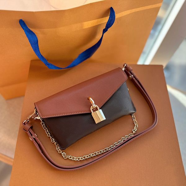 padlock crossbody bag women handbags purse removable handle strap key lock old flower fashion letters classic armpit bags
padlock crossbody bag women handbags purse removable handle strap key lock old flower fashion letters classic armpit bags