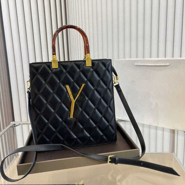 new tote bag womens handbags black purse designer totes bags luxury leather bags fashion letters print shoulder bag vintage portable wallet
new tote bag womens handbags black purse designer totes bags luxury leather bags fashion letters print shoulder bag vintage portable wallet