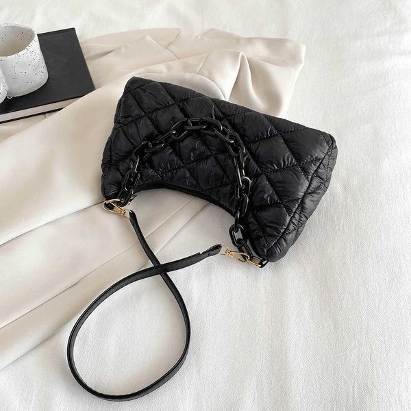 evening bags quilted female purses bags cotton padded winter ladies commuters bag solid nylon fashion casual all-match for girls shopping g2
evening bags quilted female purses bags cotton padded winter ladies commuters bag solid nylon fashion casual all-match for girls shopping g2