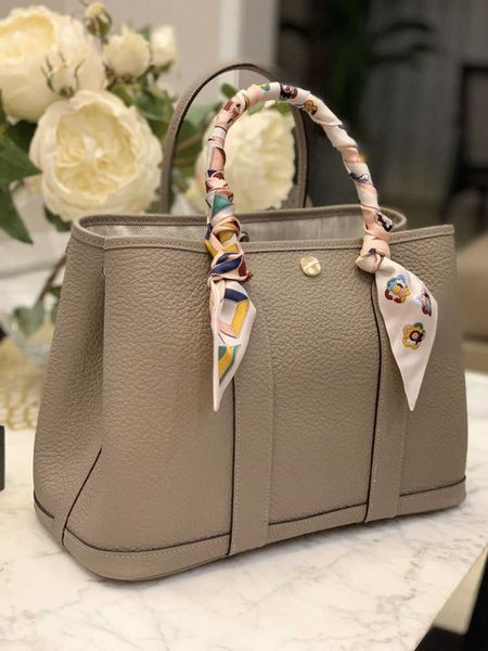 herme garden party bags online storegenuine leather garden bag portable tote female mother commuting large capacity versatile single shoulde
herme garden party bags online storegenuine leather garden bag portable tote female mother commuting large capacity versatile single shoulde