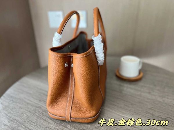 factory wholesale designer h ormes totes handbags 2023 new women's leather handbag tote bag garden have logo
factory wholesale designer h ormes totes handbags 2023 new women's leather handbag tote bag garden have logo