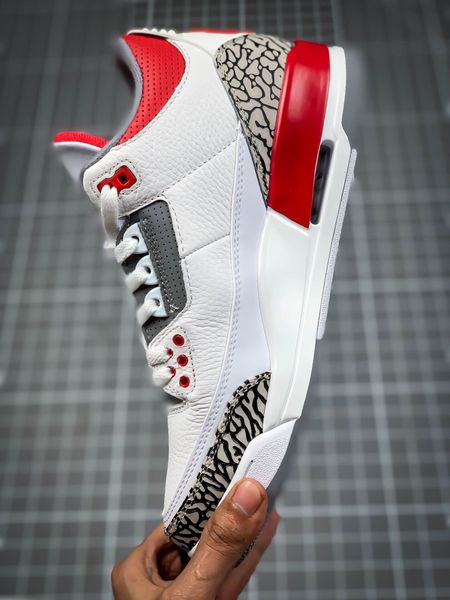 2023 wholesale authentic 3s basketball shoes jumpman 3 white fire-red cement grey black men women outfit designer sneakers
2023 wholesale authentic 3s basketball shoes jumpman 3 white fire-red cement grey black men women outfit designer sneakers