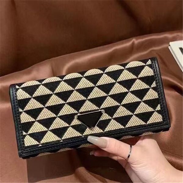 designer wallet luxury card package purse classical triangle label handbag banquet shopping wedding men women clutch bags, Red;black
designer wallet luxury card package purse classical triangle label handbag banquet shopping wedding men women clutch bags, Red;black
