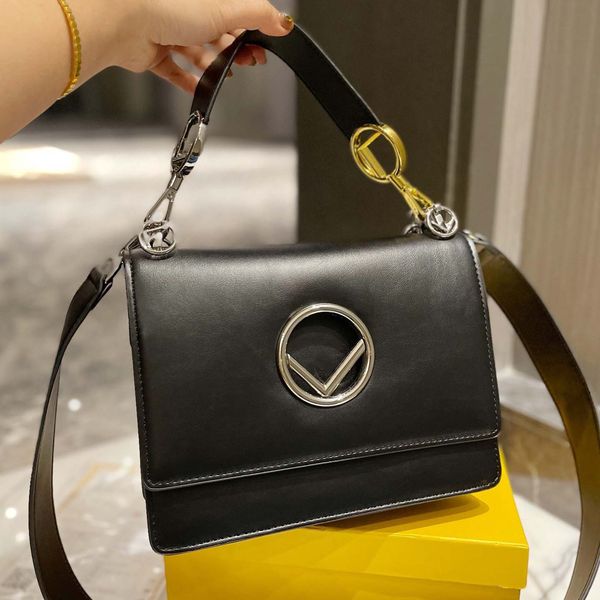 bags totes handbag designer bag comen classic imitation brand patchwork letter cut-out letter shoulder bag versatile commuter party dinner w
bags totes handbag designer bag comen classic imitation brand patchwork letter cut-out letter shoulder bag versatile commuter party dinner w