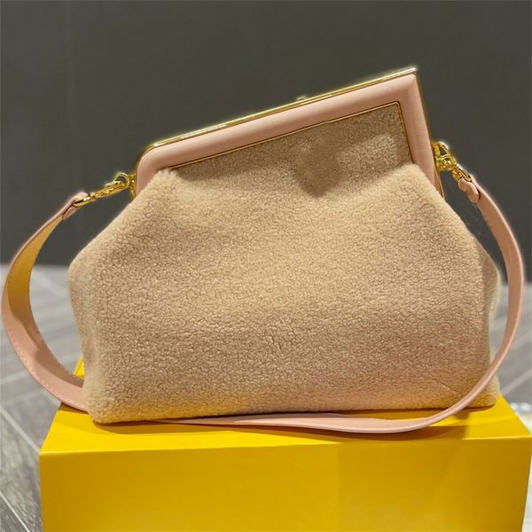shoulder bags totes luxury wool sheepskin handbag ladies party clutch clip cloud wallet 2023 new first bag designer bag 
shoulder bags totes luxury wool sheepskin handbag ladies party clutch clip cloud wallet 2023 new first bag designer bag