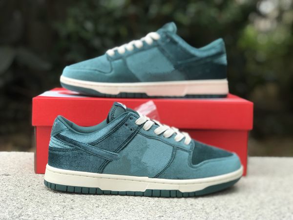 2023 new duks velvet teal skate shoes men women designer shoes dunnks outdoor trainers sports sneakers come whit box size us5.5-13
2023 new duks velvet teal skate shoes men women designer shoes dunnks outdoor trainers sports sneakers come whit box size us5.5-13