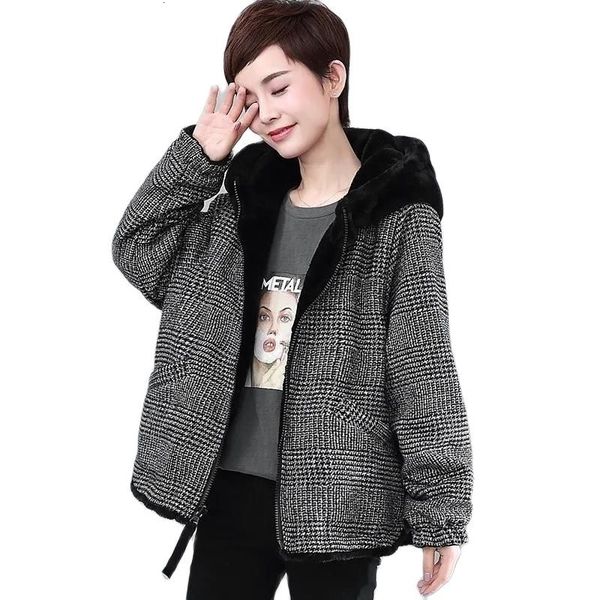 women's down parkas winter 2023 products imitation lamb velvet padded jacket short loose thick female 4xl 230210, Black
women's down parkas winter 2023 products imitation lamb velvet padded jacket short loose thick female 4xl 230210, Black