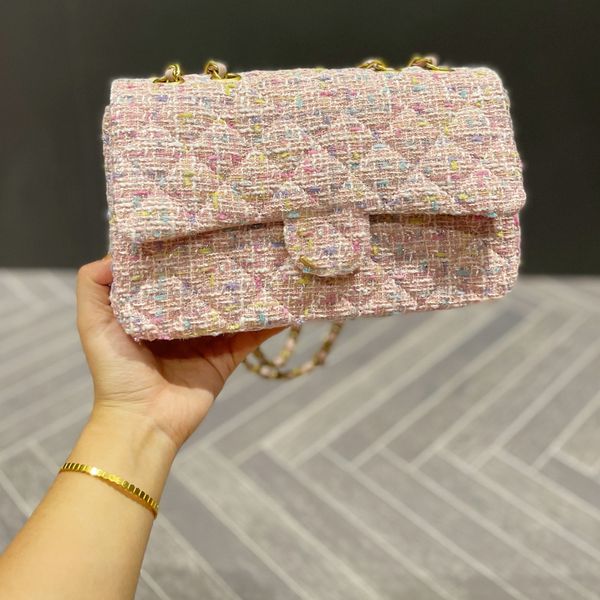 luxurys designers quality high shoulder bags c fashion women woolen cloth cf chain bag handbags crossbody wallet totes handbag clutch ladies
luxurys designers quality high shoulder bags c fashion women woolen cloth cf chain bag handbags crossbody wallet totes handbag clutch ladies