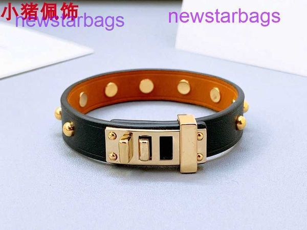 designer herme bracelet online shop rivet h buckle leather bracelet punk style cowhide women's korean jewelry narrow ver, Golden;silver
designer herme bracelet online shop rivet h buckle leather bracelet punk style cowhide women's korean jewelry narrow ver, Golden;silver