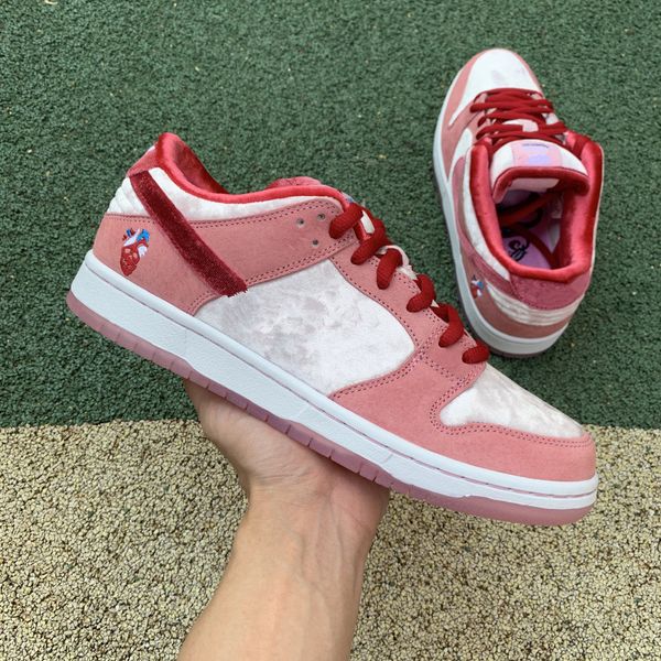 strangelove x duks low skate shoes men women designer shoes dunnks bright melon gym red med soft pink outdoor trainers sports sneakers come
strangelove x duks low skate shoes men women designer shoes dunnks bright melon gym red med soft pink outdoor trainers sports sneakers come
