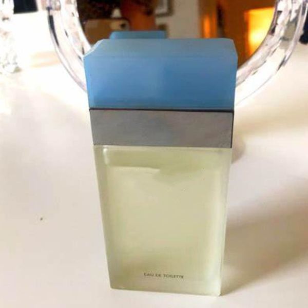 wholesale charming designer perfume light blue 100ml women's eau de parfum fragrance deodorant
wholesale charming designer perfume light blue 100ml women's eau de parfum fragrance deodorant