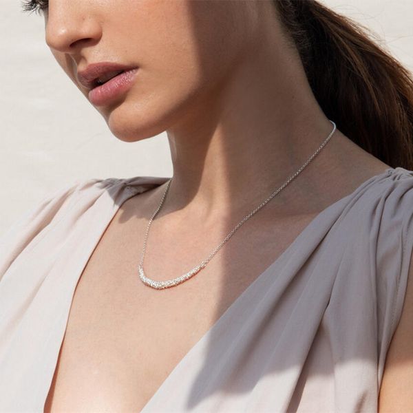 french ins light luxury niche pendant necklaces design smile collarbone chain fashion commuting personality trend temperament simple necklac, Silver
french ins light luxury niche pendant necklaces design smile collarbone chain fashion commuting personality trend temperament simple necklac, Silver