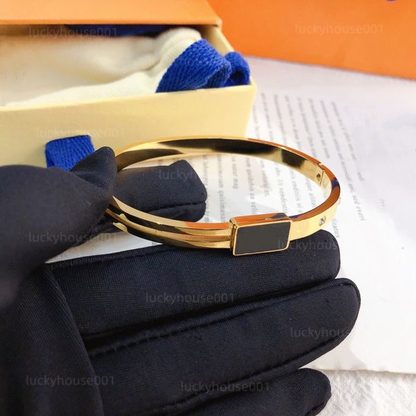 new womens letter bracelet gold bracelet diamond luxury jewelry inlay craft advanced antifade bracelet designer designed for womens luxury s, Golden;silver
new womens letter bracelet gold bracelet diamond luxury jewelry inlay craft advanced antifade bracelet designer designed for womens luxury s, Golden;silver