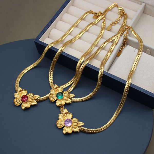 european and american medieval jewelry glazed flower necklace brass plated ear clip necklace set monet set, Silver
european and american medieval jewelry glazed flower necklace brass plated ear clip necklace set monet set, Silver