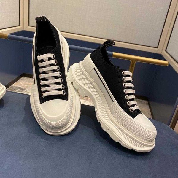 mai kun's versatile small white shoes female low-thick bottom muffin casual couple high-canvas sports dad's shoe, Black
mai kun's versatile small white shoes female low-thick bottom muffin casual couple high-canvas sports dad's shoe, Black