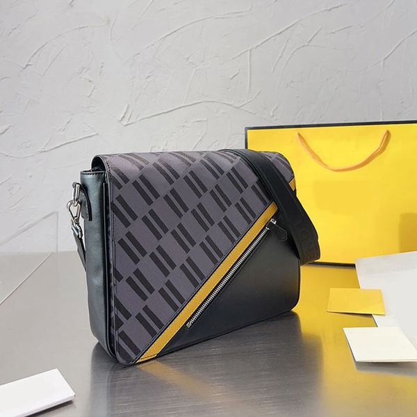 brand messenger bag women flap crossbody shoulder bags genuine leather fashion letters removable strap handbags purse
brand messenger bag women flap crossbody shoulder bags genuine leather fashion letters removable strap handbags purse