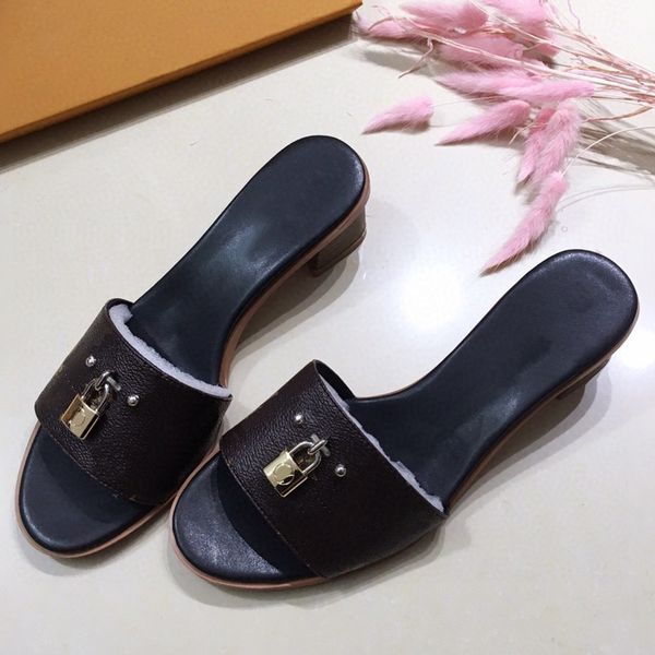 lock it mules women sandals slippers high heels fashion influencer luxury sandals slippers for famous designers platform heels with original, Black
lock it mules women sandals slippers high heels fashion influencer luxury sandals slippers for famous designers platform heels with original, Black