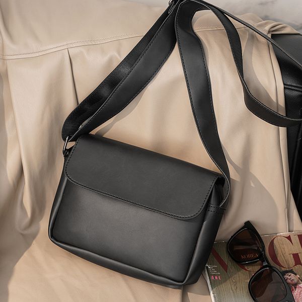 evening bags fashion mens messenger solid pu leather male crossbody small shoulder handbag vintage flap purse for men 230210
evening bags fashion mens messenger solid pu leather male crossbody small shoulder handbag vintage flap purse for men 230210