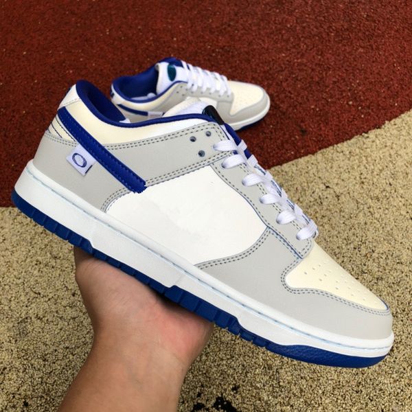 new duks worldwide white royal blue skate shoes men women designer shoes dunnks outdoor trainers sports sneakers come whit box size us5.5-13
new duks worldwide white royal blue skate shoes men women designer shoes dunnks outdoor trainers sports sneakers come whit box size us5.5-13