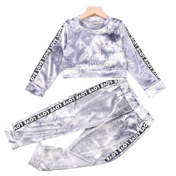 new fashion spring autumn boys girls casual clothing sets long sleeve outfits letter print kids clothes active baby suits, White 
new fashion spring autumn boys girls casual clothing sets long sleeve outfits letter print kids clothes active baby suits, White
