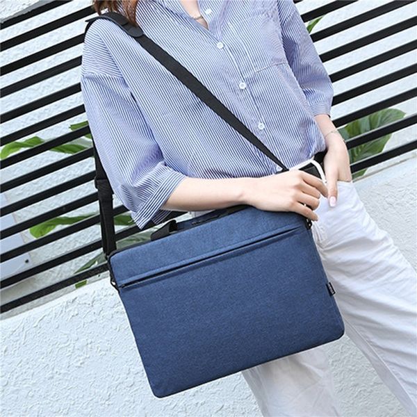 briefcases 13 14 15 inch lapbag portable cover liner sleeve handbag solid color shoulder women men notebook 230211
briefcases 13 14 15 inch lapbag portable cover liner sleeve handbag solid color shoulder women men notebook 230211