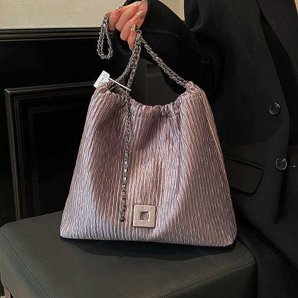 qwertyui45 totes trendy designer pleated large bucket bags totes handbag purses women shoulder bags 2023 new ladies casual totes 021123h
qwertyui45 totes trendy designer pleated large bucket bags totes handbag purses women shoulder bags 2023 new ladies casual totes 021123h