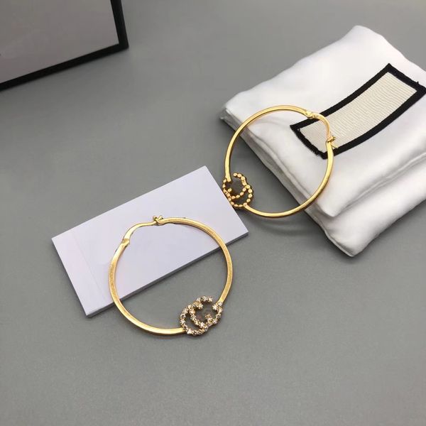 2023 gold large hoop earrings full rhinestone inlaid logo personality hollow interspersed with leather mature style luxury earrings designer, Golden;silver
2023 gold large hoop earrings full rhinestone inlaid logo personality hollow interspersed with leather mature style luxury earrings designer, Golden;silver