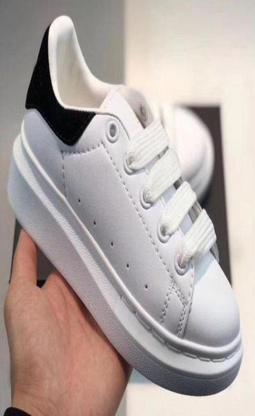 2022 designer kids fashion shoes white red black dream blue single strap outsized sneaker rubber sole amcqs soft calfskin leather 2510617
2022 designer kids fashion shoes white red black dream blue single strap outsized sneaker rubber sole amcqs soft calfskin leather 2510617