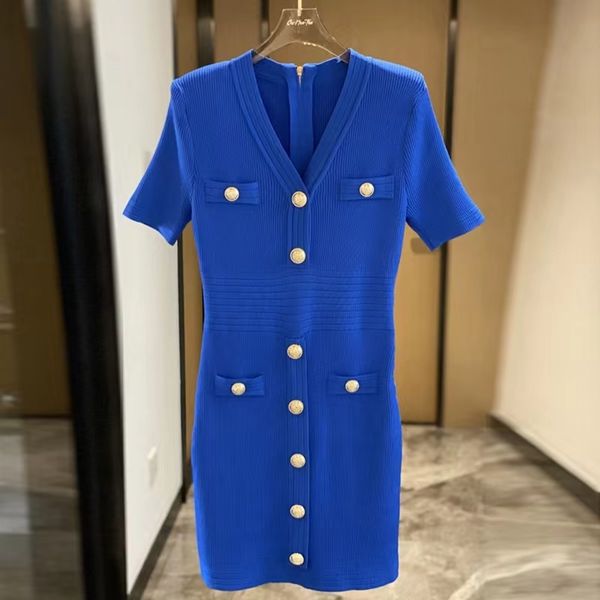 luxury women's dress socialite style french metal buckle v-neck casual designer casual dresses for woman slim show long sleeve knitted, Black;gray
luxury women's dress socialite style french metal buckle v-neck casual designer casual dresses for woman slim show long sleeve knitted, Black;gray