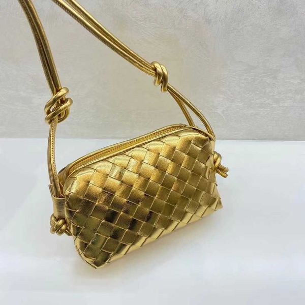 bottegas bags woven bucket bag women crossbody shoulder bags interior fashion letters genuine leather clip closure solid color brand handbag
bottegas bags woven bucket bag women crossbody shoulder bags interior fashion letters genuine leather clip closure solid color brand handbag