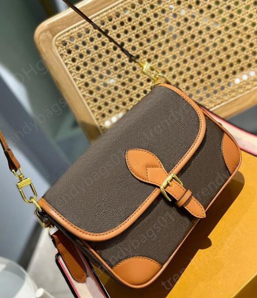 genuine leather tote bags for women belt bag envelope crossbody designer bag luxury handle handbag waist chest wallet lavie lapshopping offi
genuine leather tote bags for women belt bag envelope crossbody designer bag luxury handle handbag waist chest wallet lavie lapshopping offi