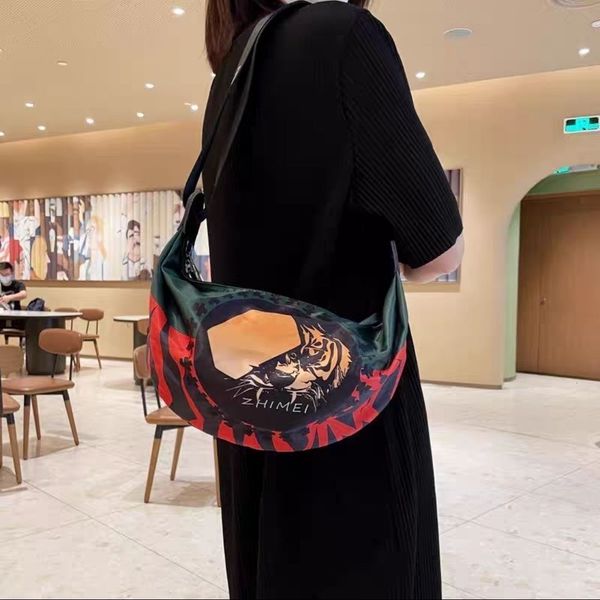 evening bags drop cartoon pictures shoulder cute girl messenger coin purse fashion anime women gifts printed summer bag 230210
evening bags drop cartoon pictures shoulder cute girl messenger coin purse fashion anime women gifts printed summer bag 230210
