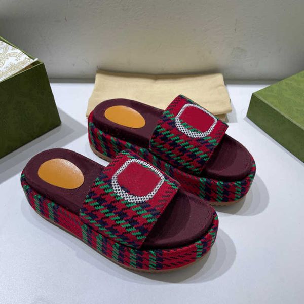 2023 new slippers sandals summer flat macaron multi-color thick bottoming non-slip soft bottoming fashion house slippers women wear beach 35, Black
2023 new slippers sandals summer flat macaron multi-color thick bottoming non-slip soft bottoming fashion house slippers women wear beach 35, Black