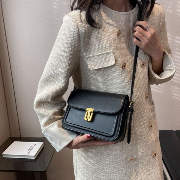 women inclined shoulder bags fashion casual womens bag small handbag totes high-capacity pu leather large volume wholesale girl mobile phone
women inclined shoulder bags fashion casual womens bag small handbag totes high-capacity pu leather large volume wholesale girl mobile phone