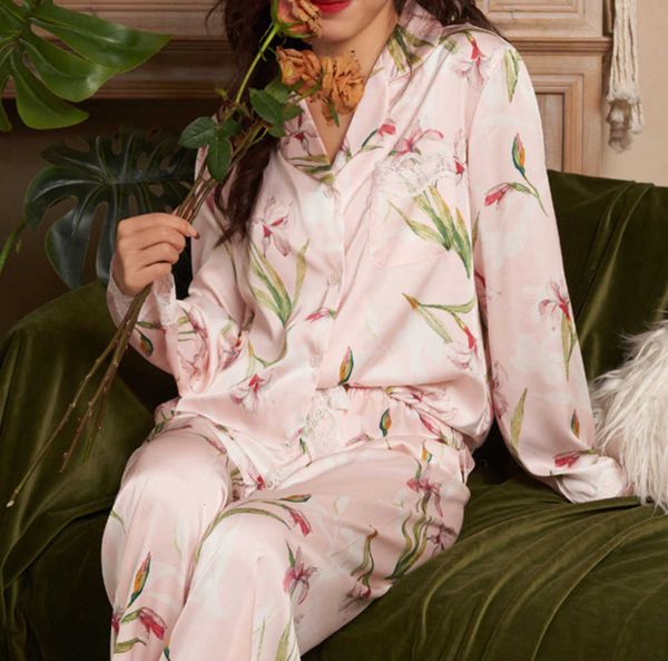 jiangnan he 2023 spring new ice iris home clothes lace pajamas long pant sleeved trousers women's
jiangnan he 2023 spring new ice iris home clothes lace pajamas long pant sleeved trousers women's